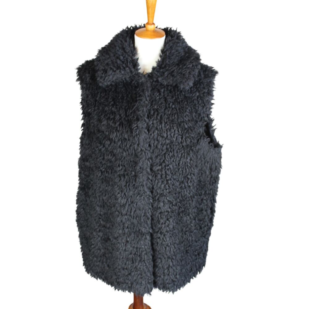 UGG Faux Fur Vest Womens Size XL Black Long Cozy Curly Teddy Shearling Apres Ski